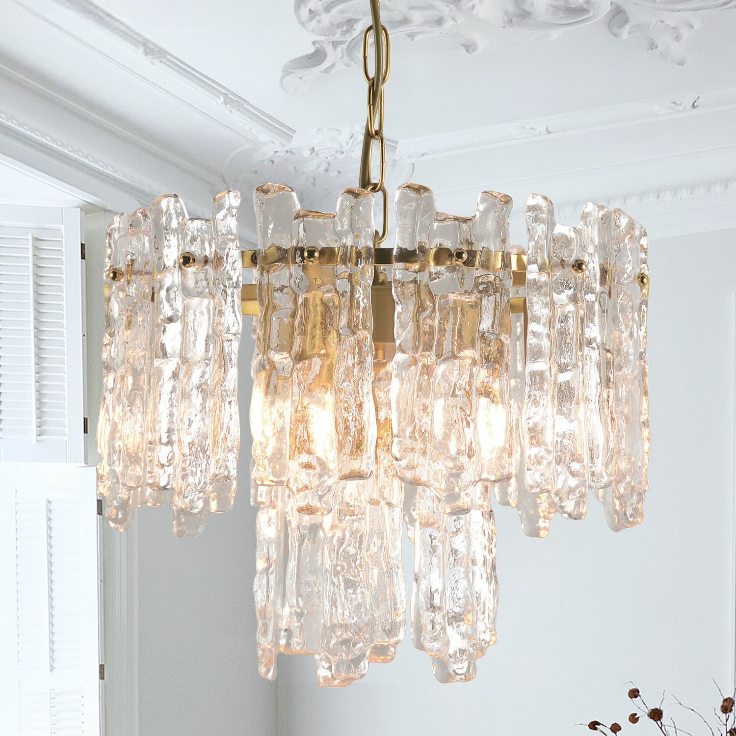 Závěsná lampa Lanziano Závěsná lampa z průhledného skla a zlatého kovu, moderní design do obývacího pokoje