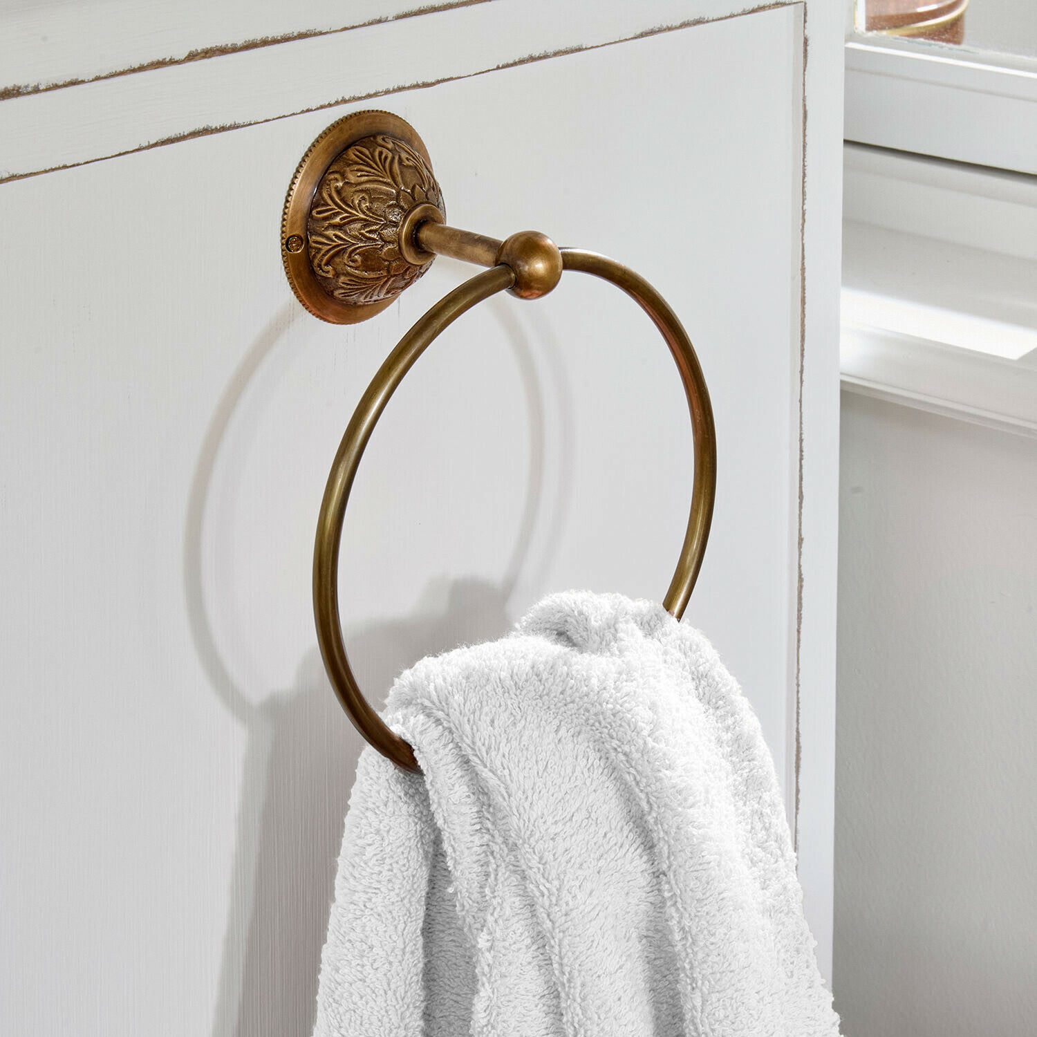 Držák na ručníky Quenlivre