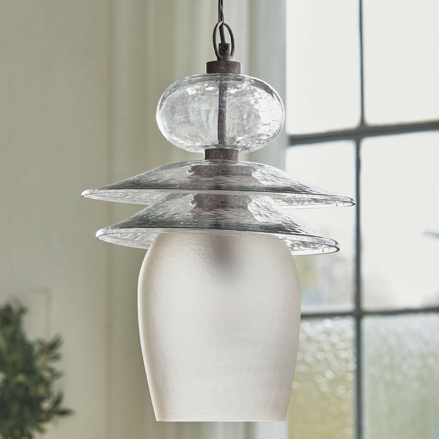 Závěsná lampa Ravissantes