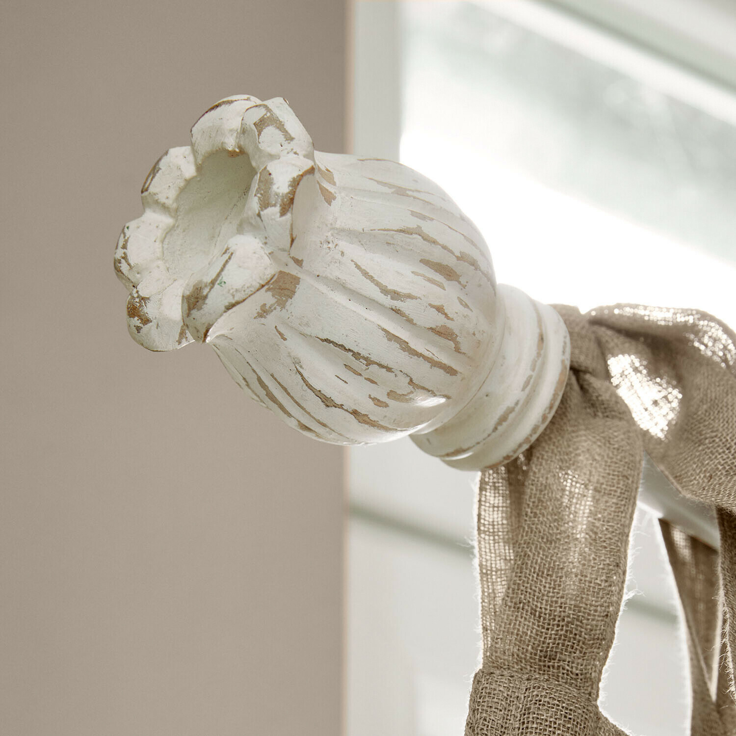 Záclonová tyč Bellevoire