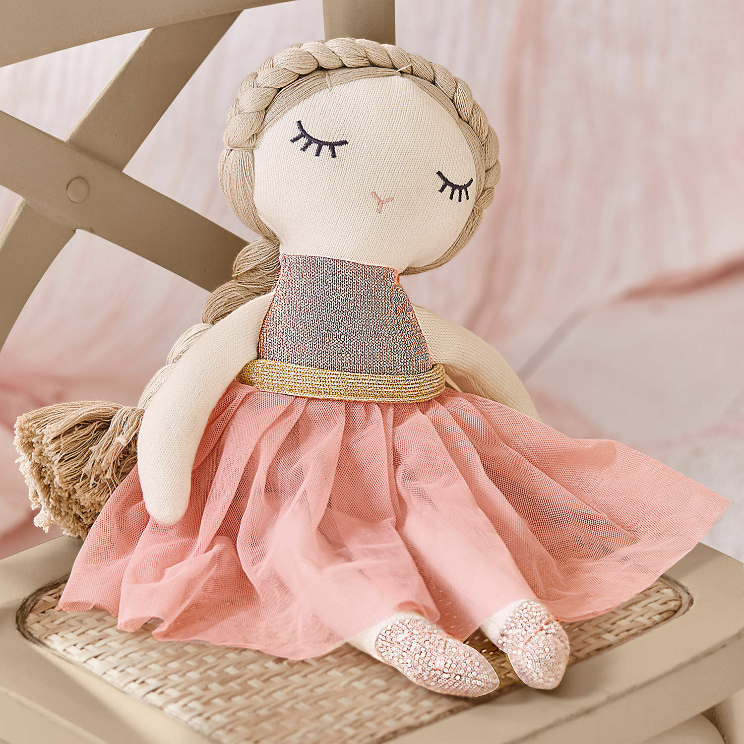 Látková panenka Pebblino