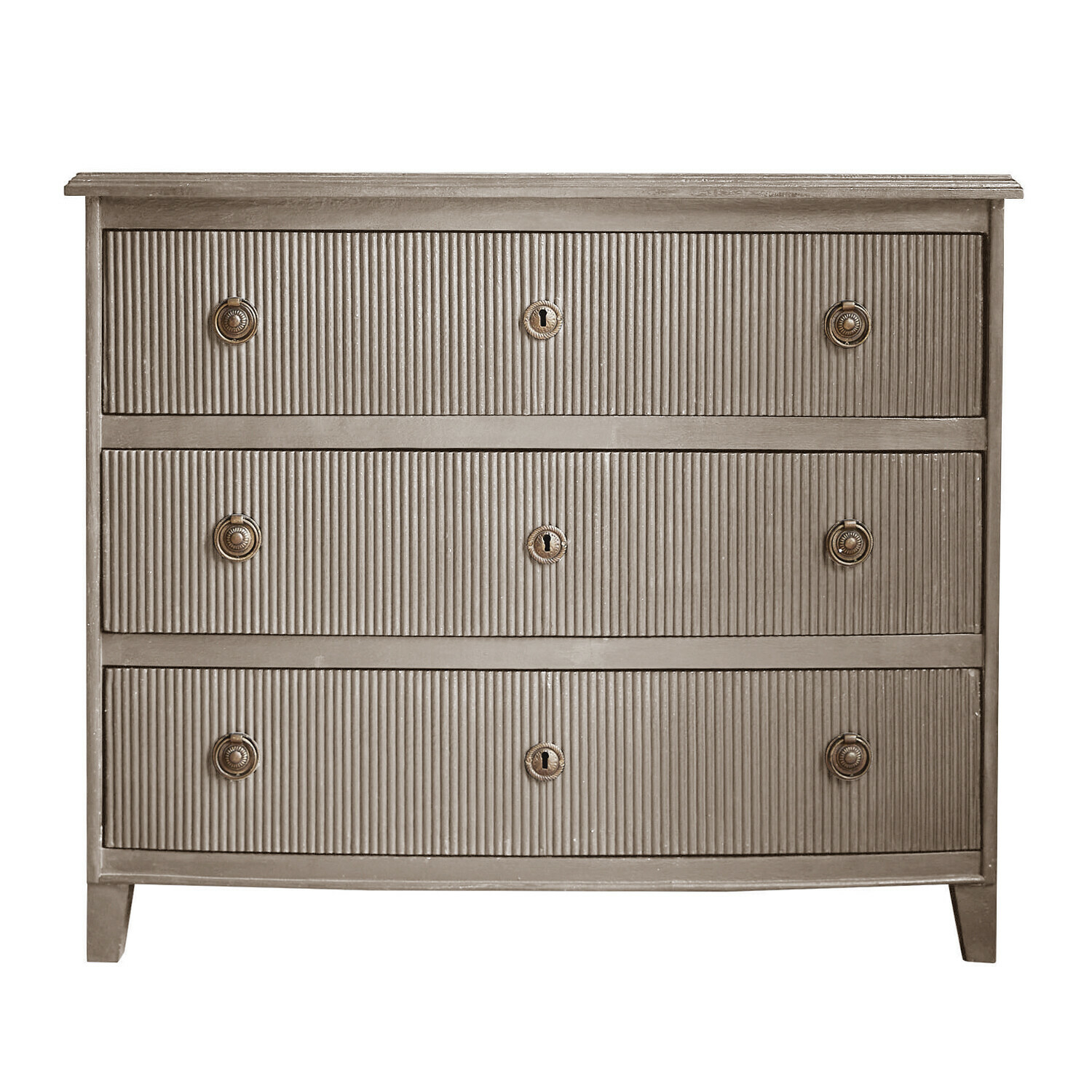 Komoda Boissi z dřeva v antickém hnědém odstínu se třemi zásuvkami a kovovými úchyty