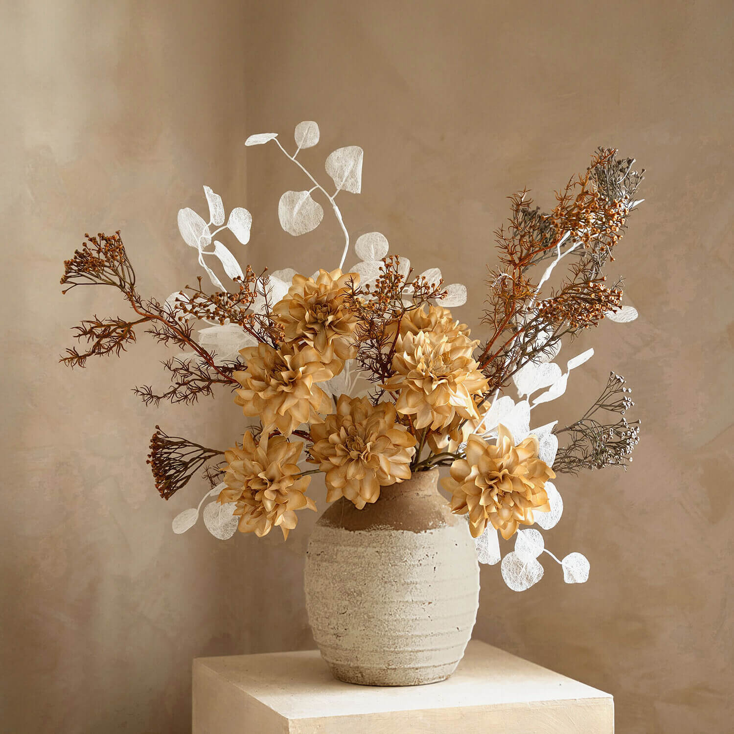 Zlaté květy a stříbrné listy