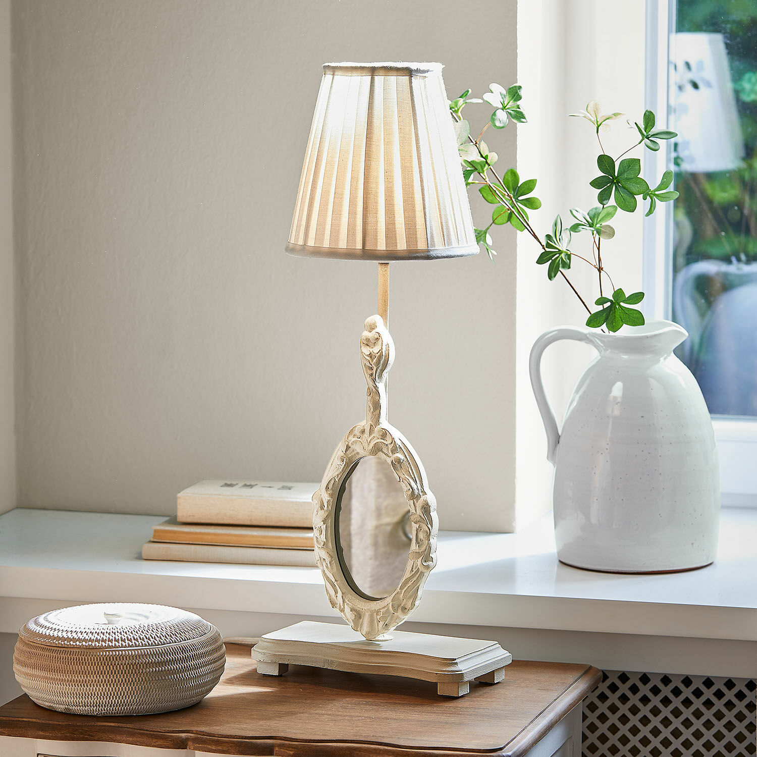 Stolní lampa se zrcátkem Brannach
