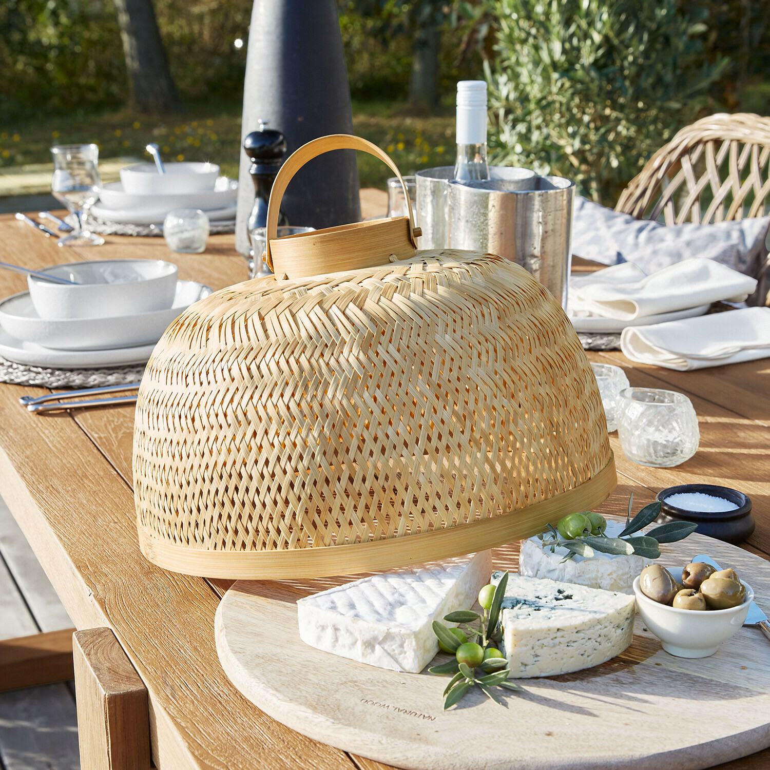 Přírodní bambusový kryt na sýr s rukojetí na dřevěném prkénku pro venkovní stolování