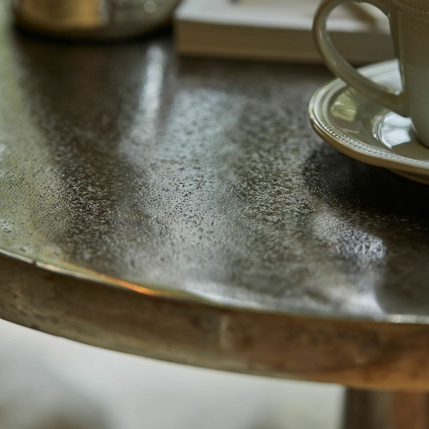 Odkládací stolek Bellevance