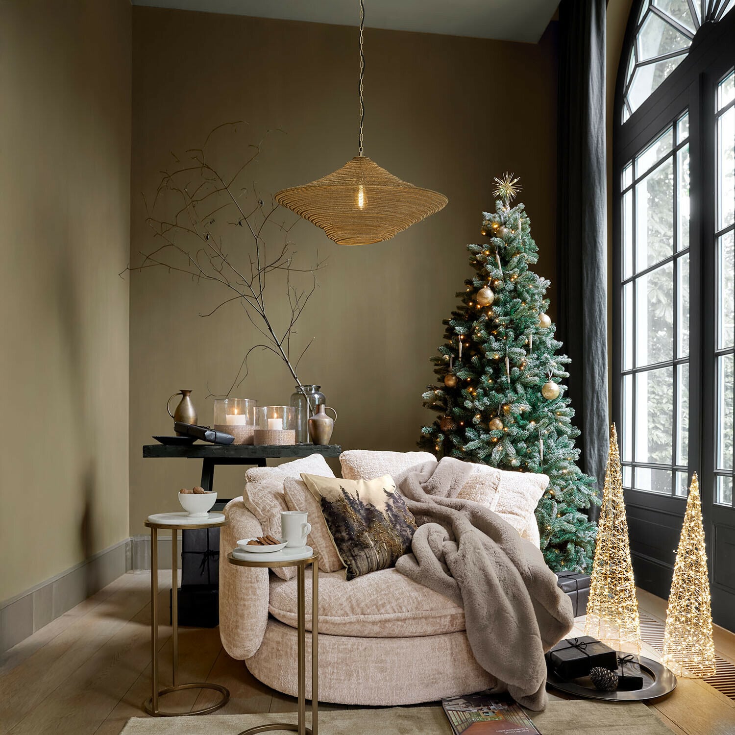 Závěsná lampa Ferncroft