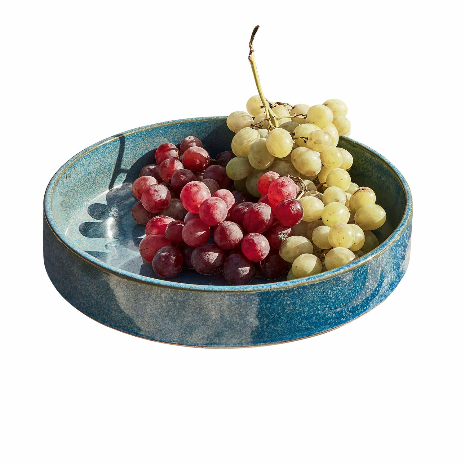 Salátová mísa Darney Modrá keramická mísa s červeným a zeleným hroznem na bílém pozadí, stolní dekorace