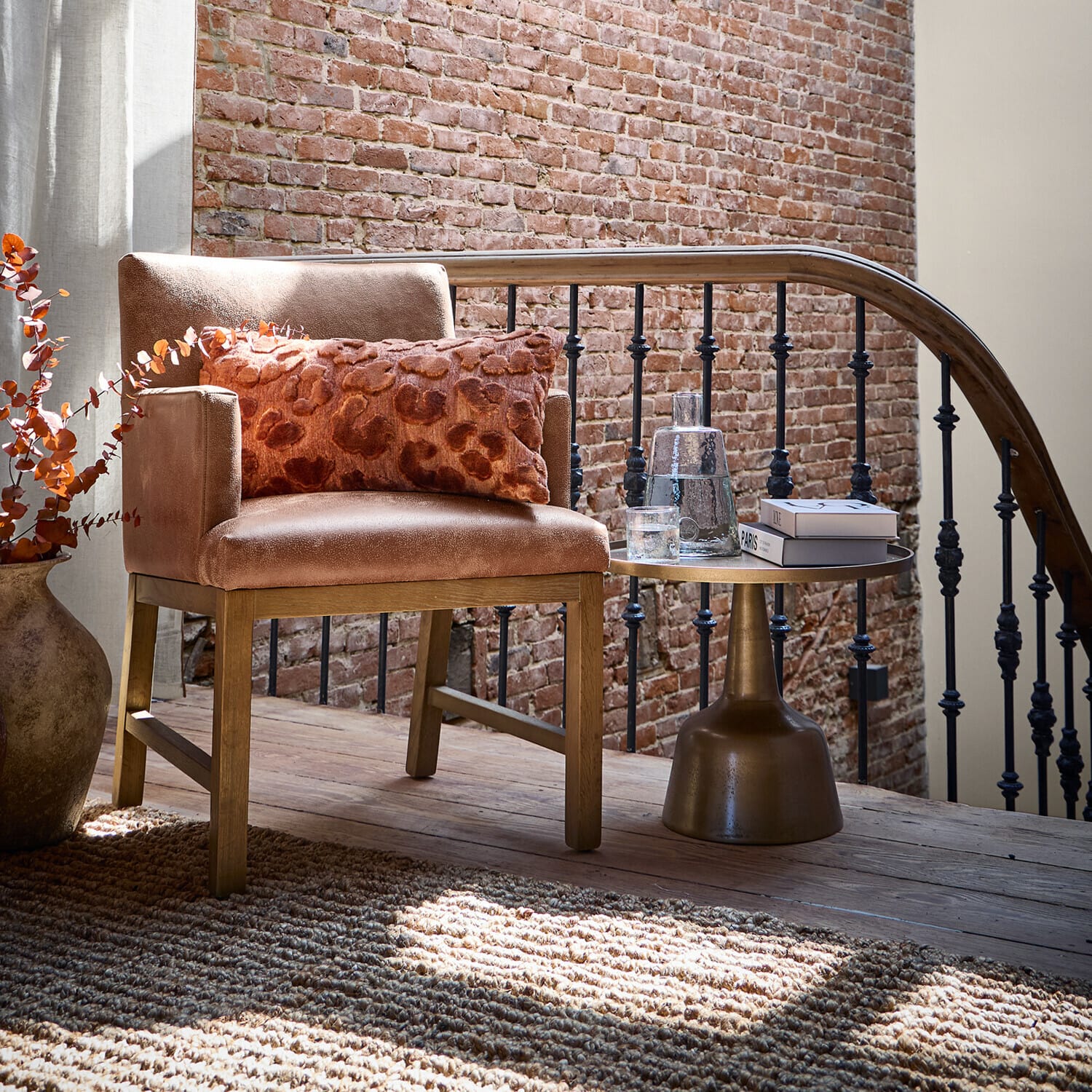 Odkládací stolek Coppgate