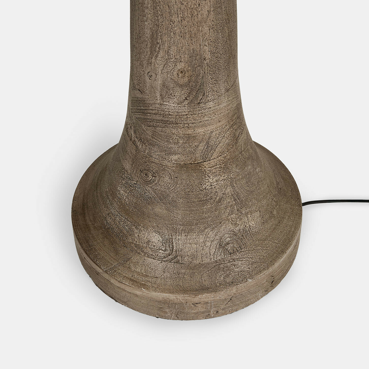 Stojací lampa Helsfjord