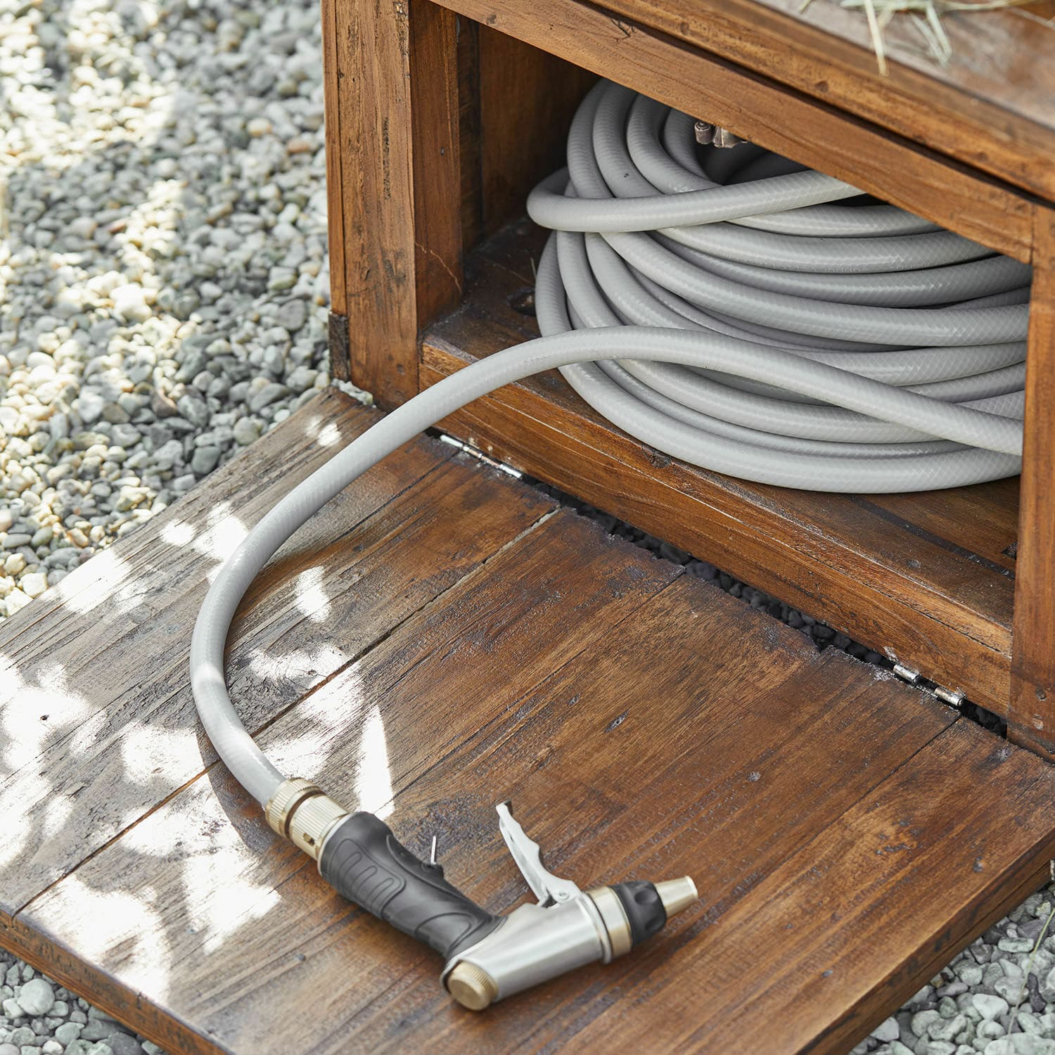 Nádoba na zahradní hadici Fontabre