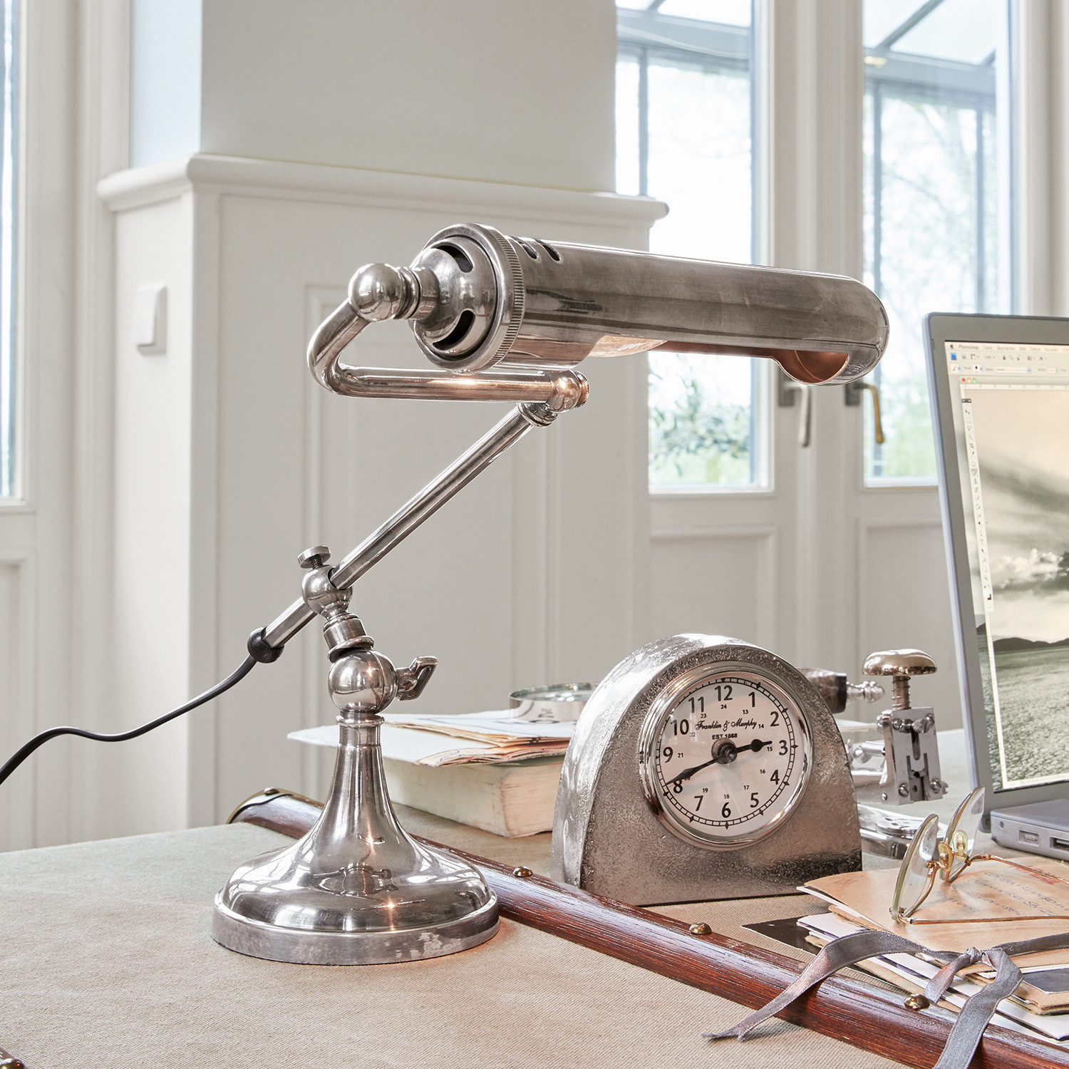 Stolní lampa Pauley