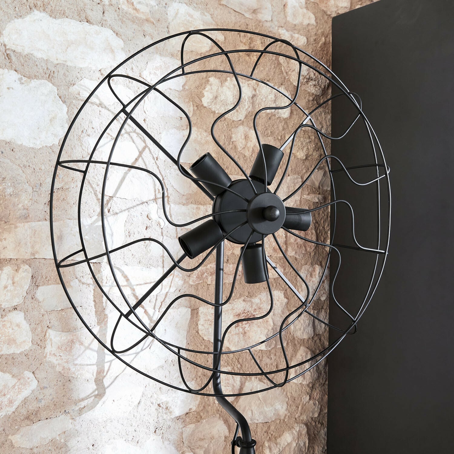 Stojací lampa Thunderfield