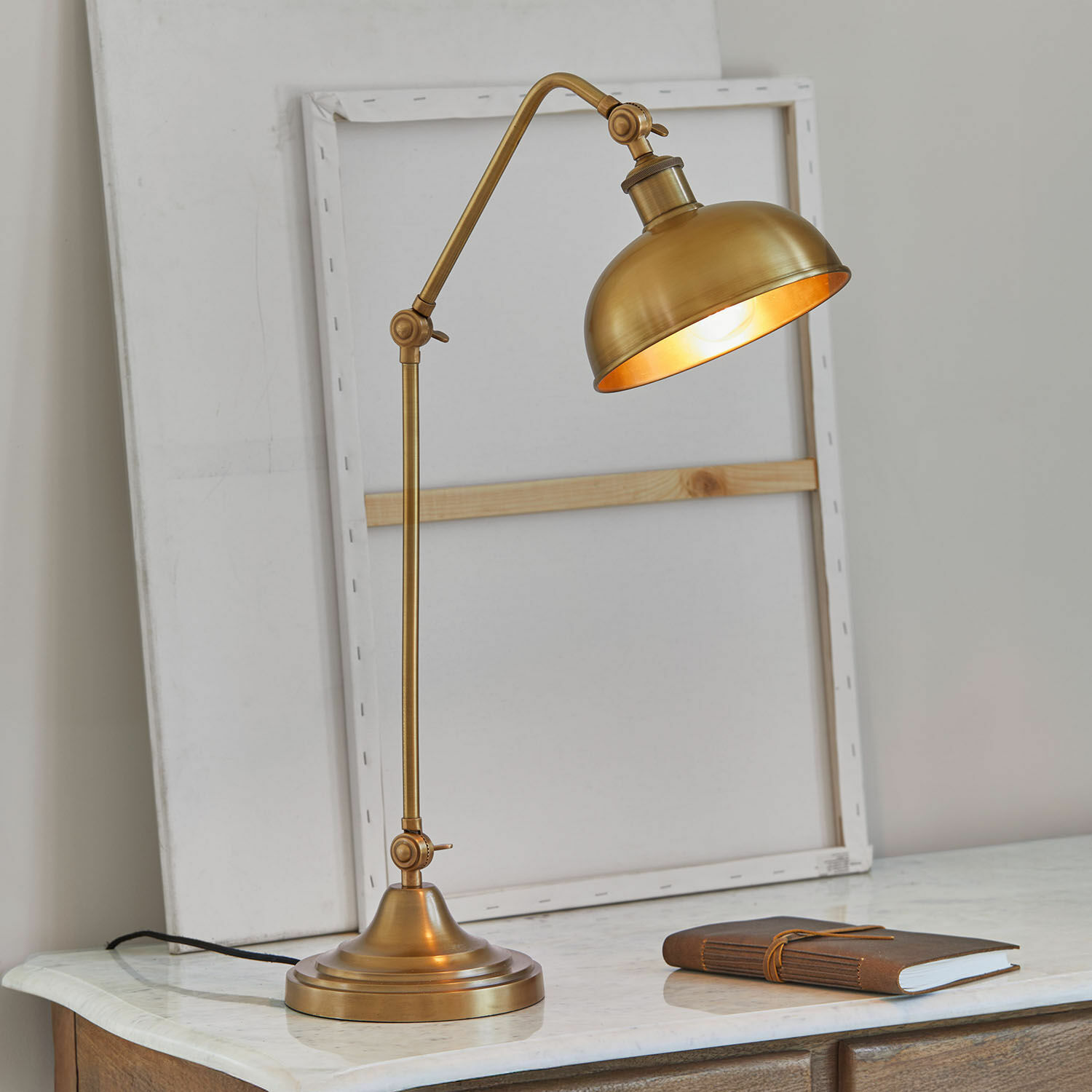 Stolní lampa Delacroille