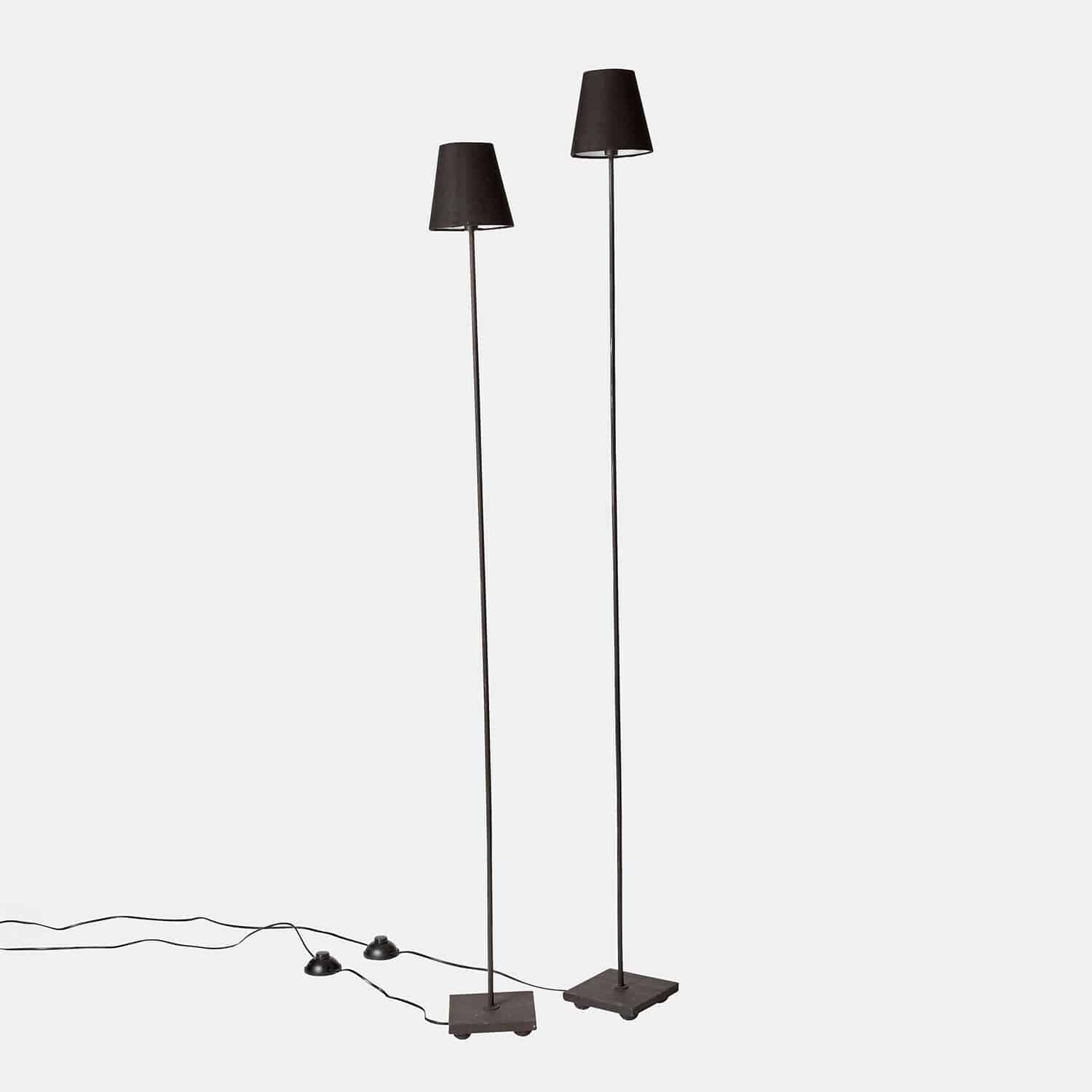 Stojací lampa, 2dílná sada Tacoma Dvojice černých stojacích lamp z kovu s lampovým stínidlem, moderní osvětlení do obývacího pokoje