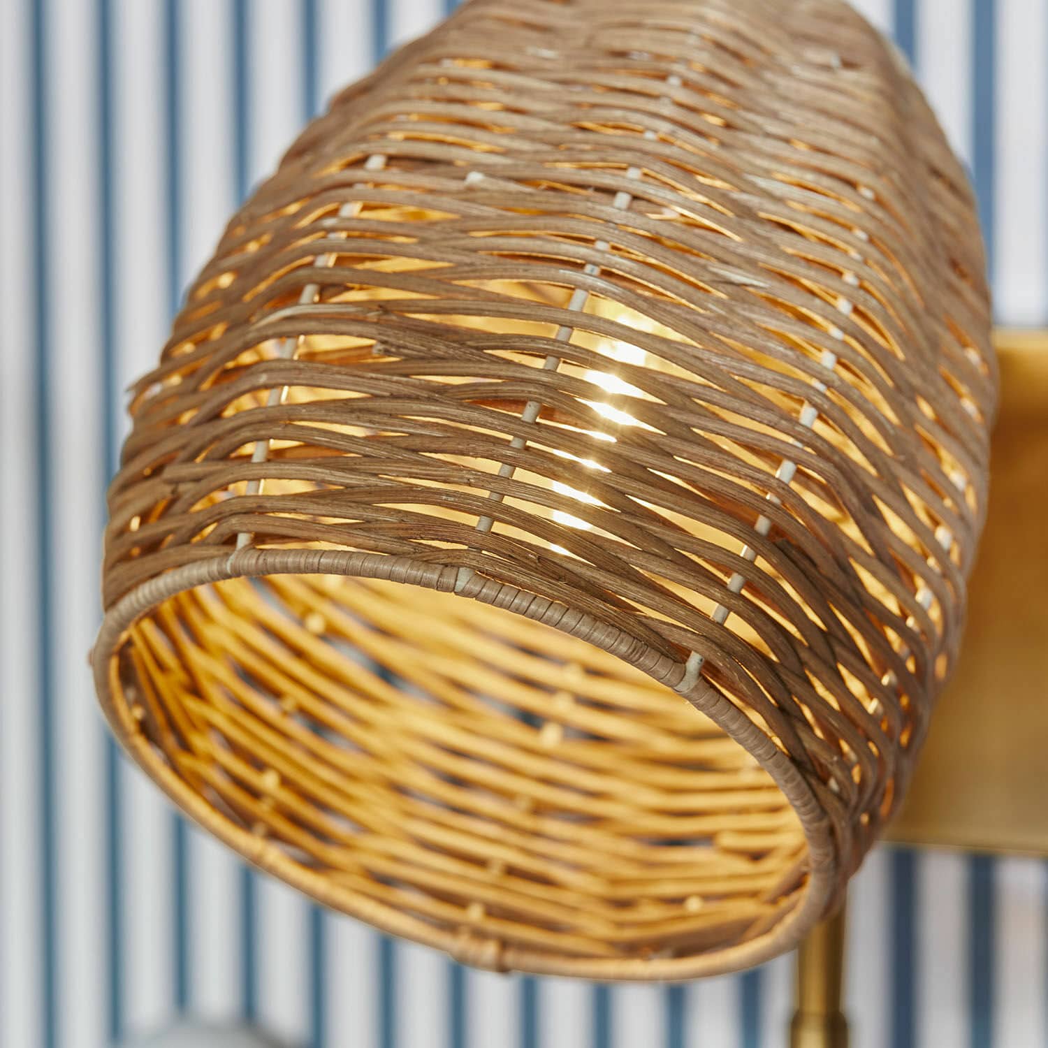Nástěnná lampa Anglemont