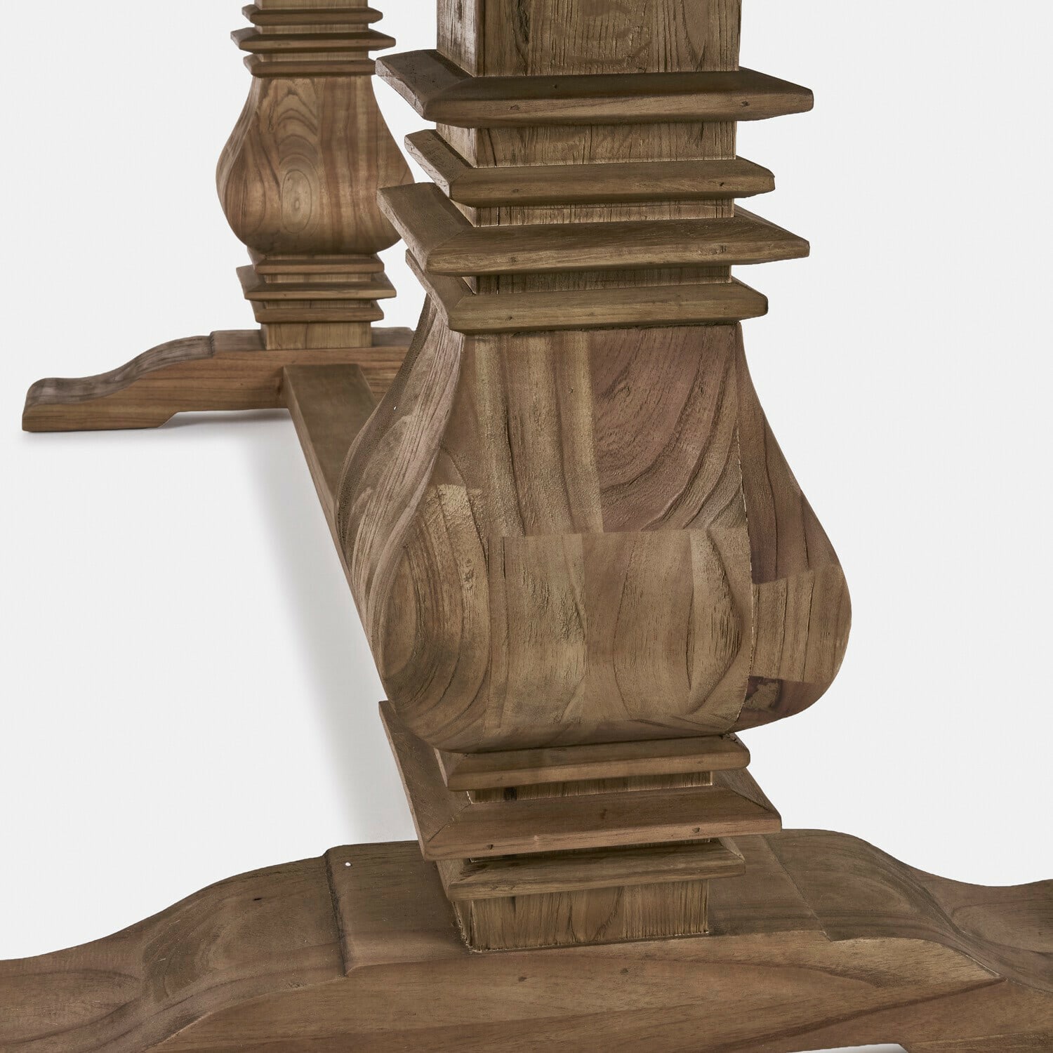 Jídelní stůl Cain