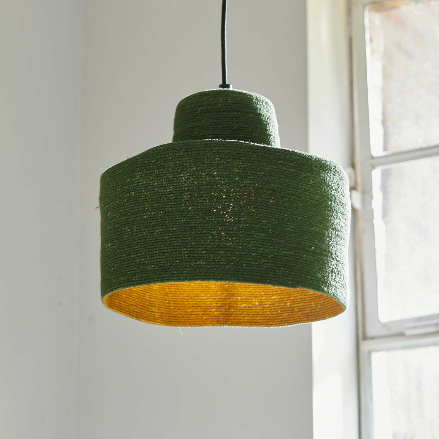 Závěsná lampa Frostrup Zelené závěsné světlo z přírodního provazu se žlutým vnitřkem, dekorativní stropní lampa do obýváku