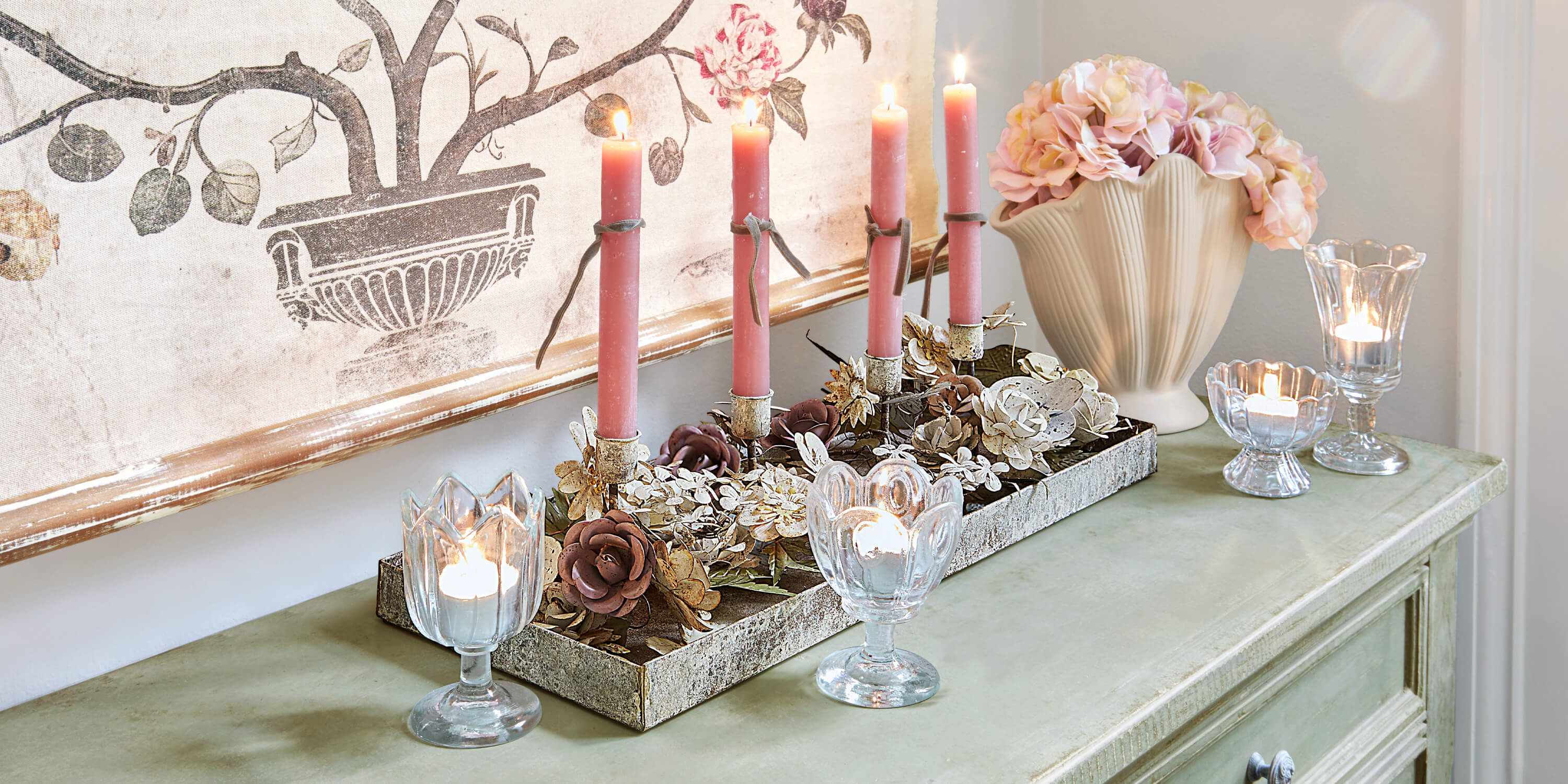 Poetické růžové svíčky