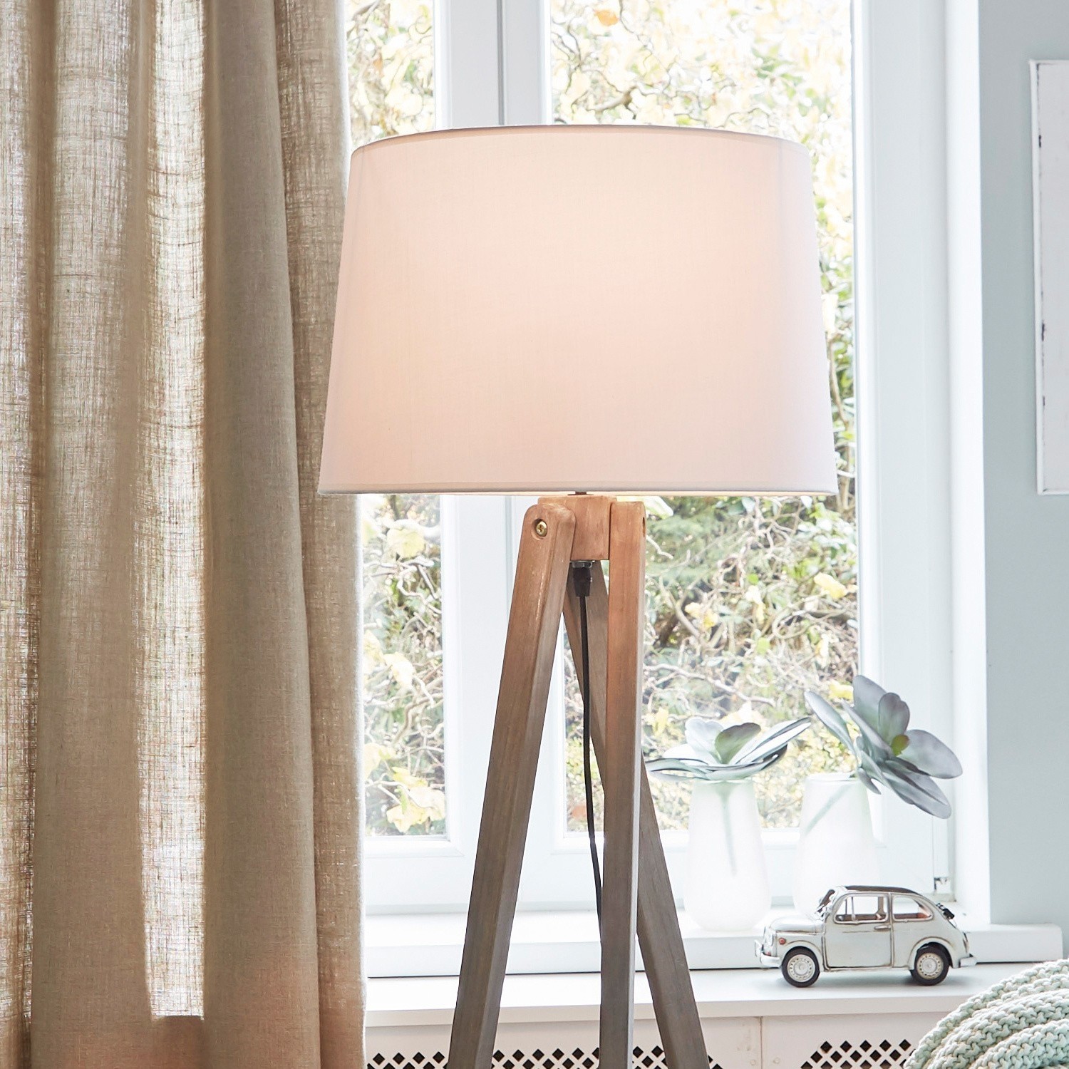 Stojací lampa Troisième