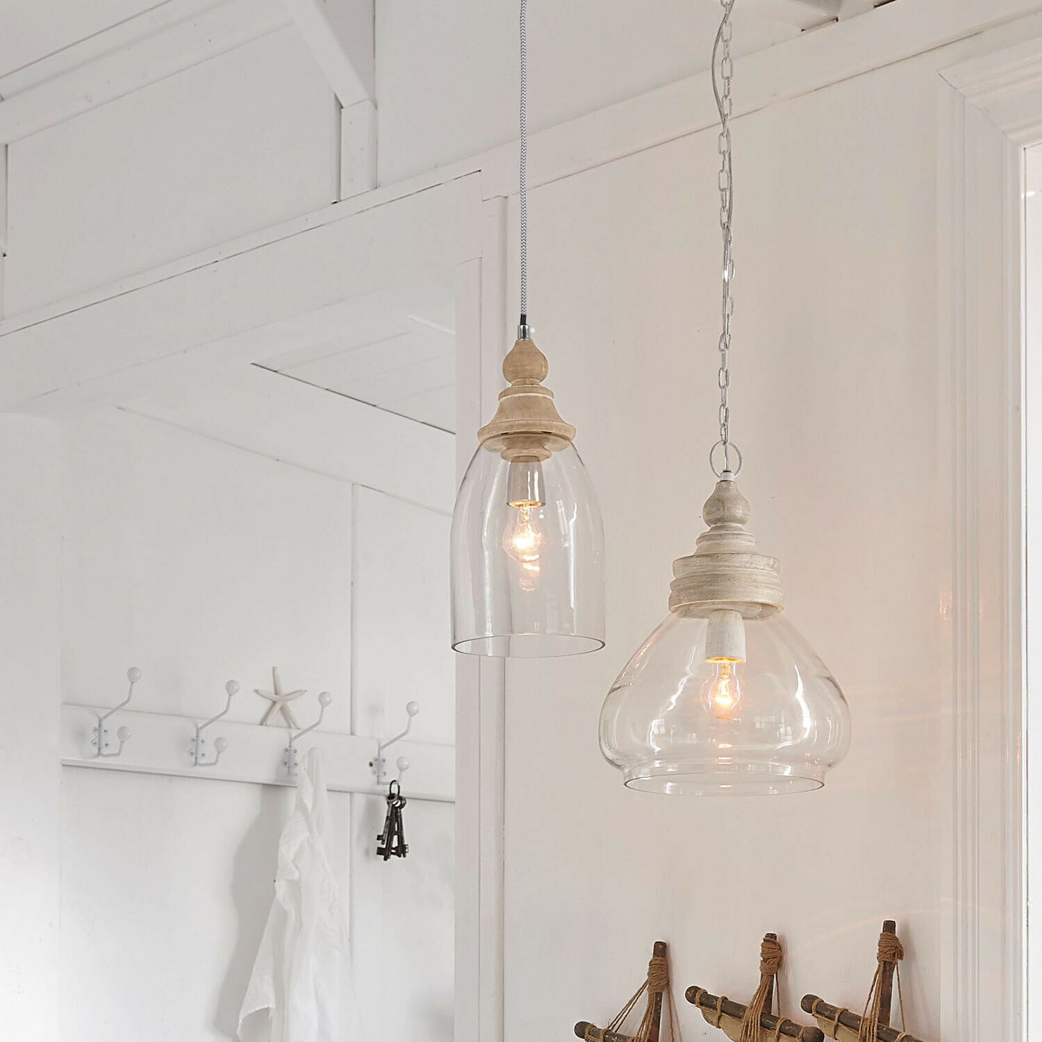 Závěsná lampa Raina
