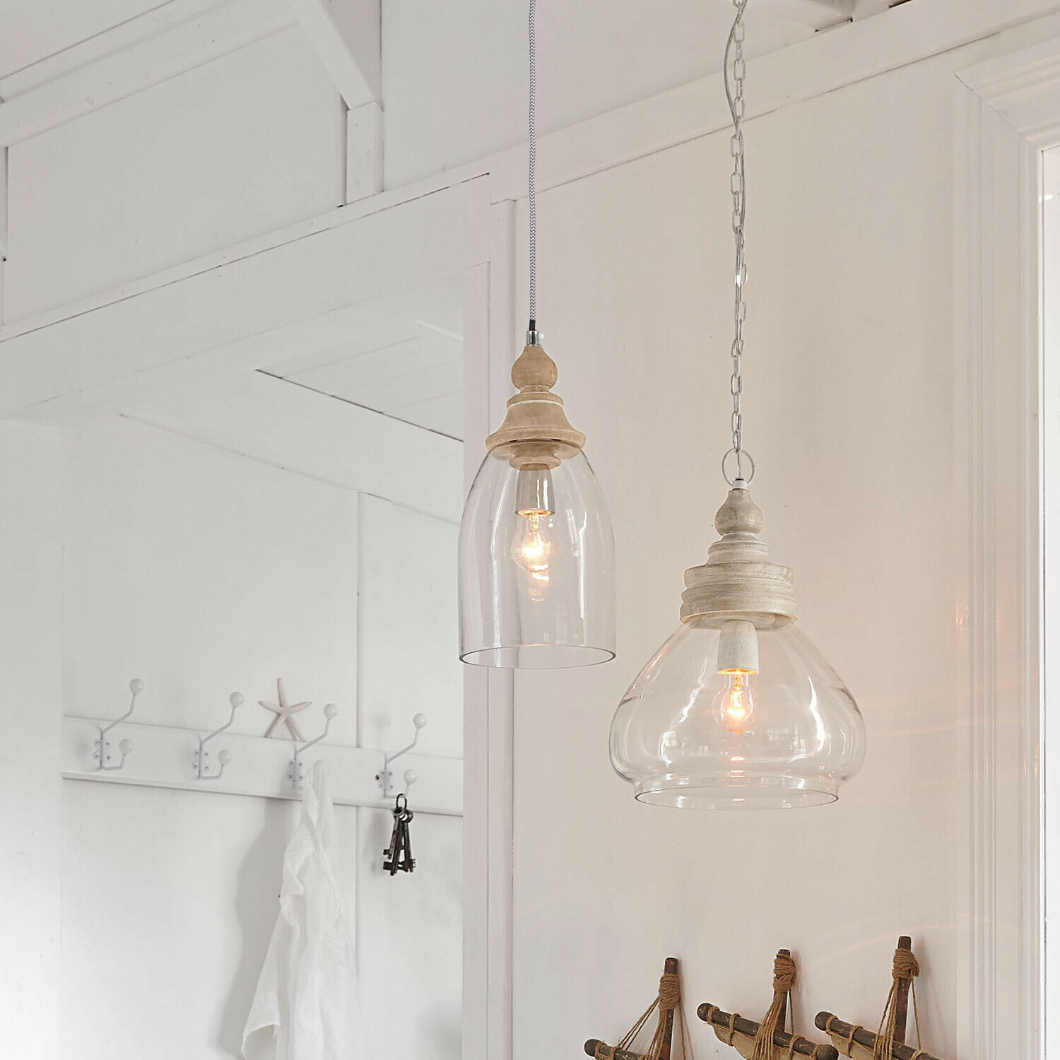 Závěsná lampa Raina