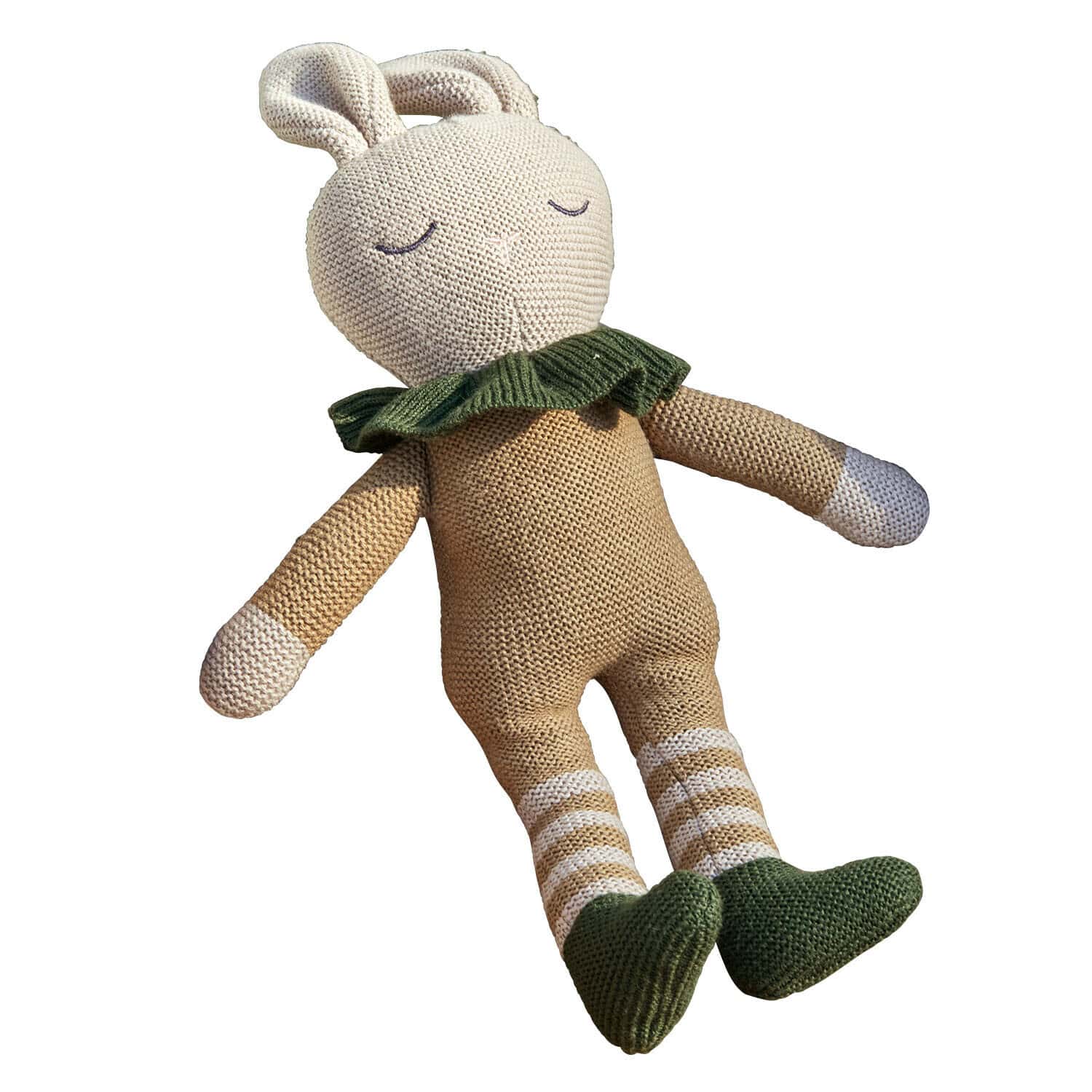 Látkový zajíček Cuddlecloud Měkká pletená hračka zajíc v béžové a zelené barvě, dětská plyšová hračka