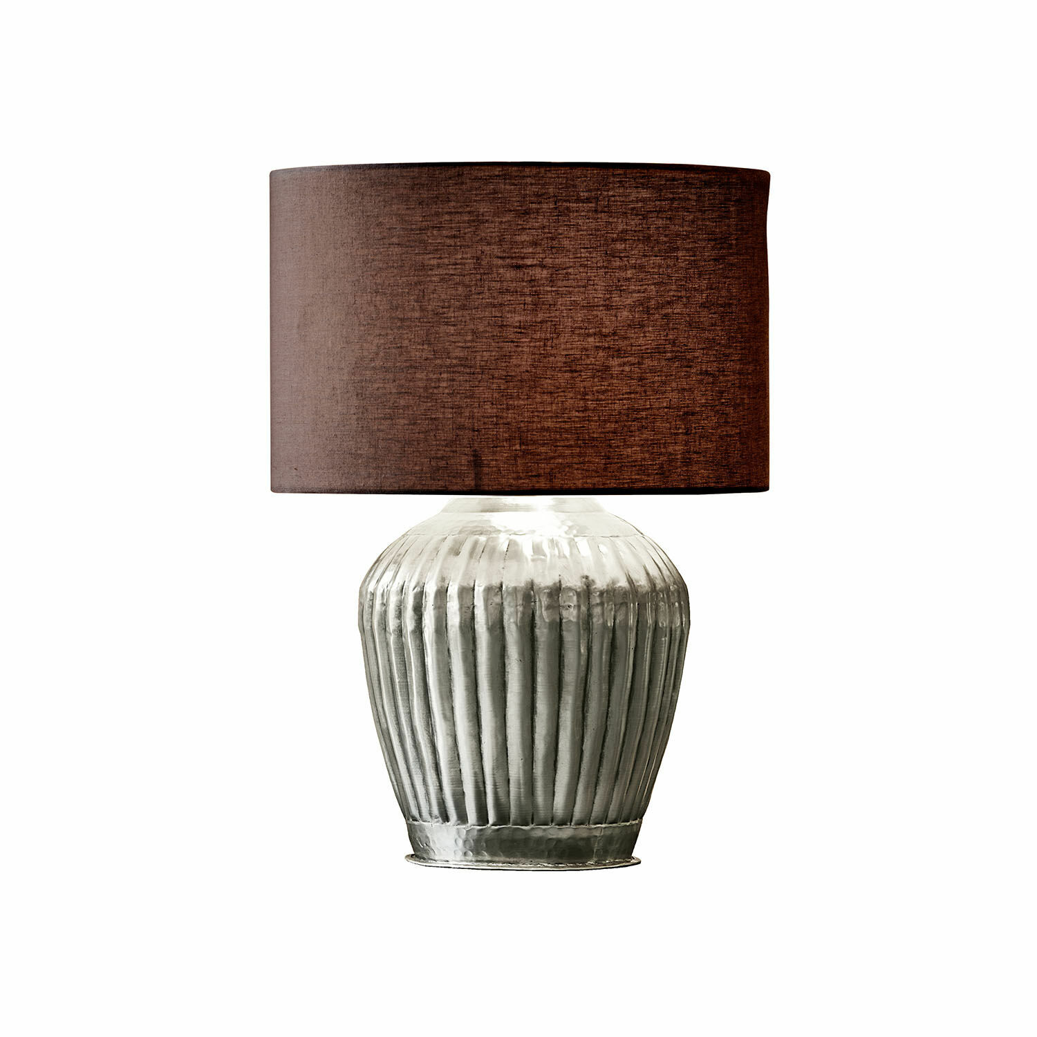 Stolní lampa Fauville se stříbrnou kovovou základnou a černým stínidlem do obývacího pokoje