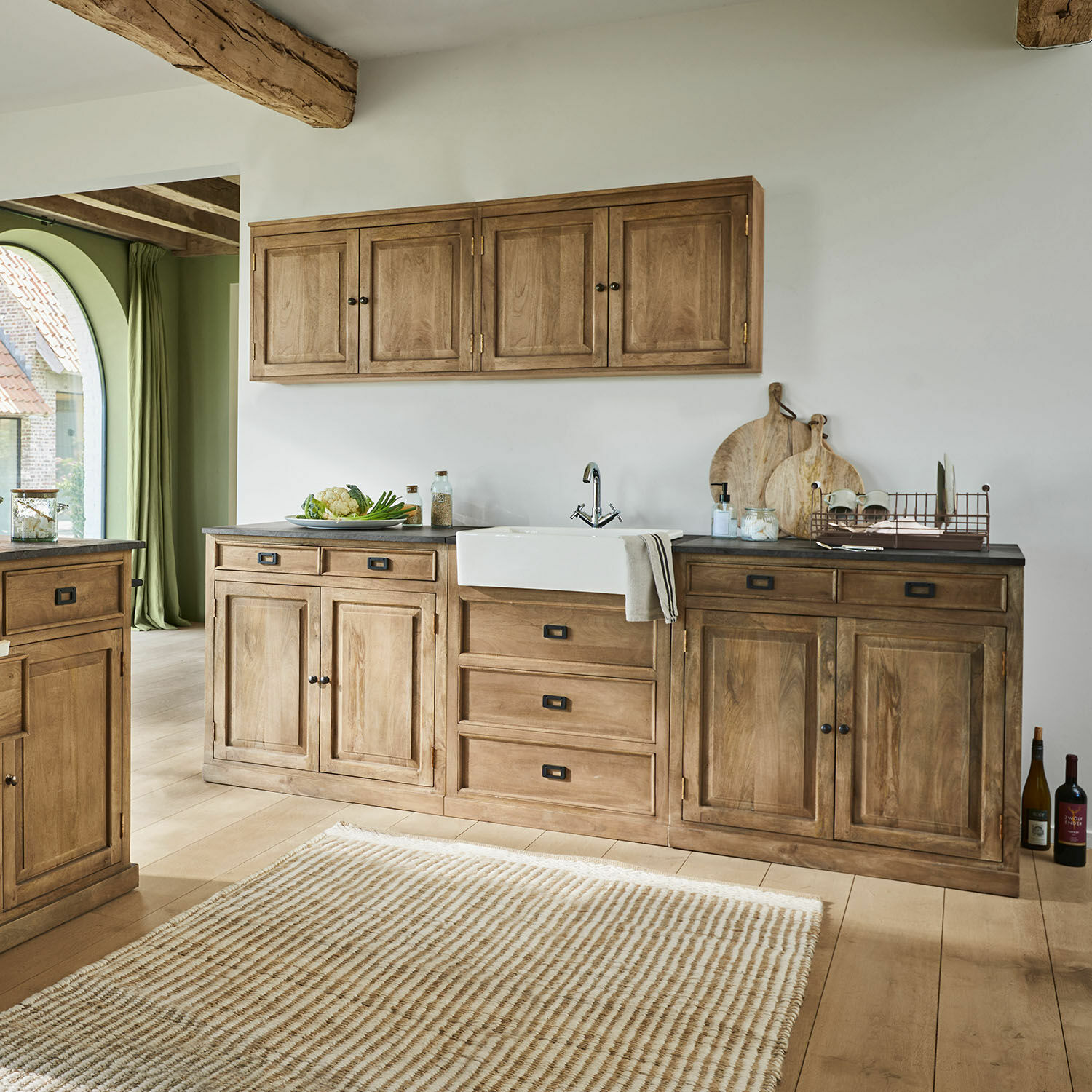 Skříňka Montégut