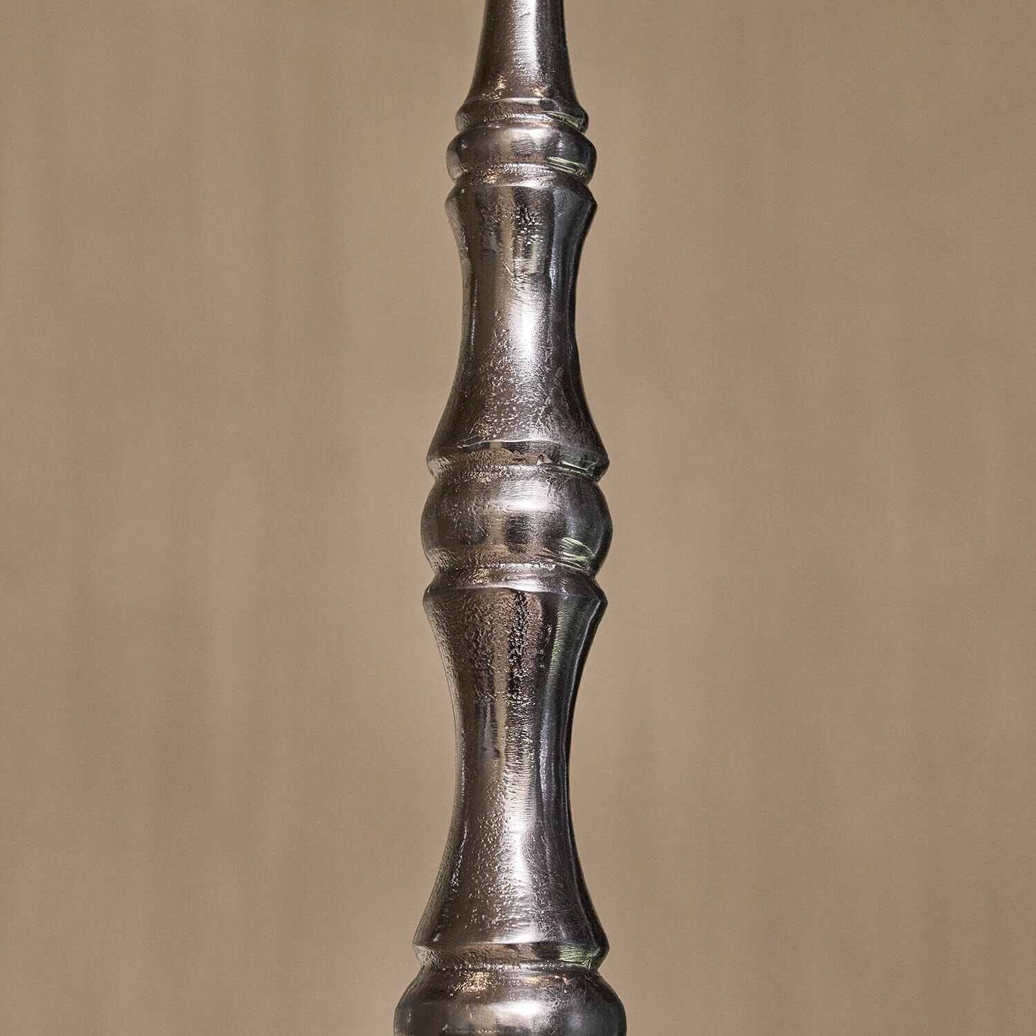 Závěsná lampa Zahureh