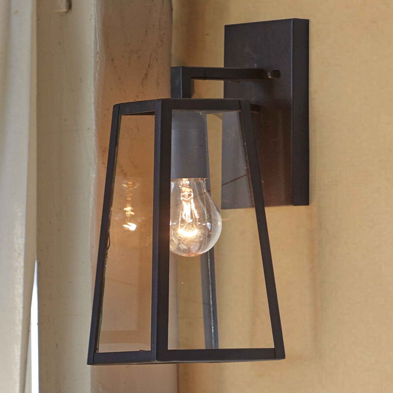 Venkovní nástěnná lampa Clarion