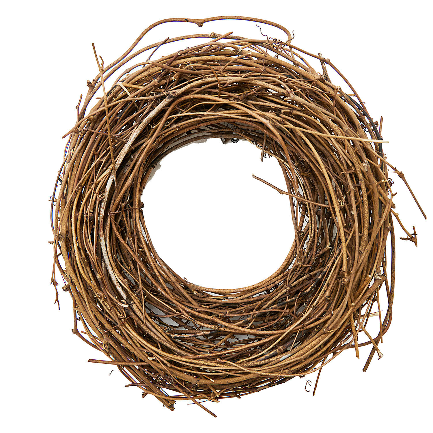 Dekorativní věnec z přírodních hnědých větviček, rustikální dekorace na zeď nebo dveře