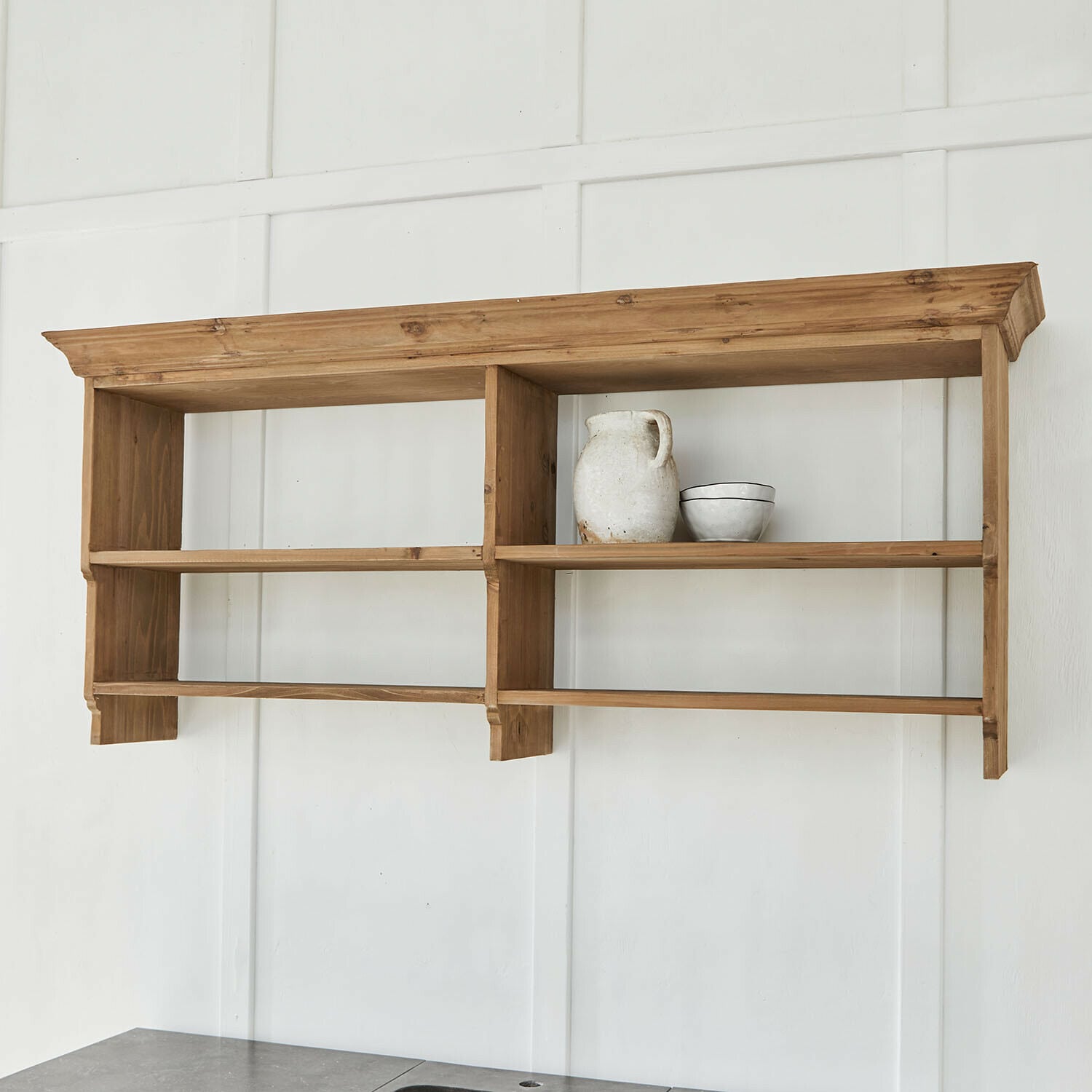 Nástěnná police Bergenfield