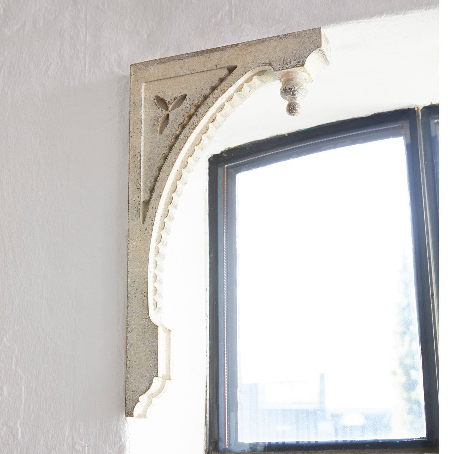 Nástěnný ornament, 2dílná sada Bizue Dekorativní světlý kamenný držák u okna, vintage styl, prvek interiéru