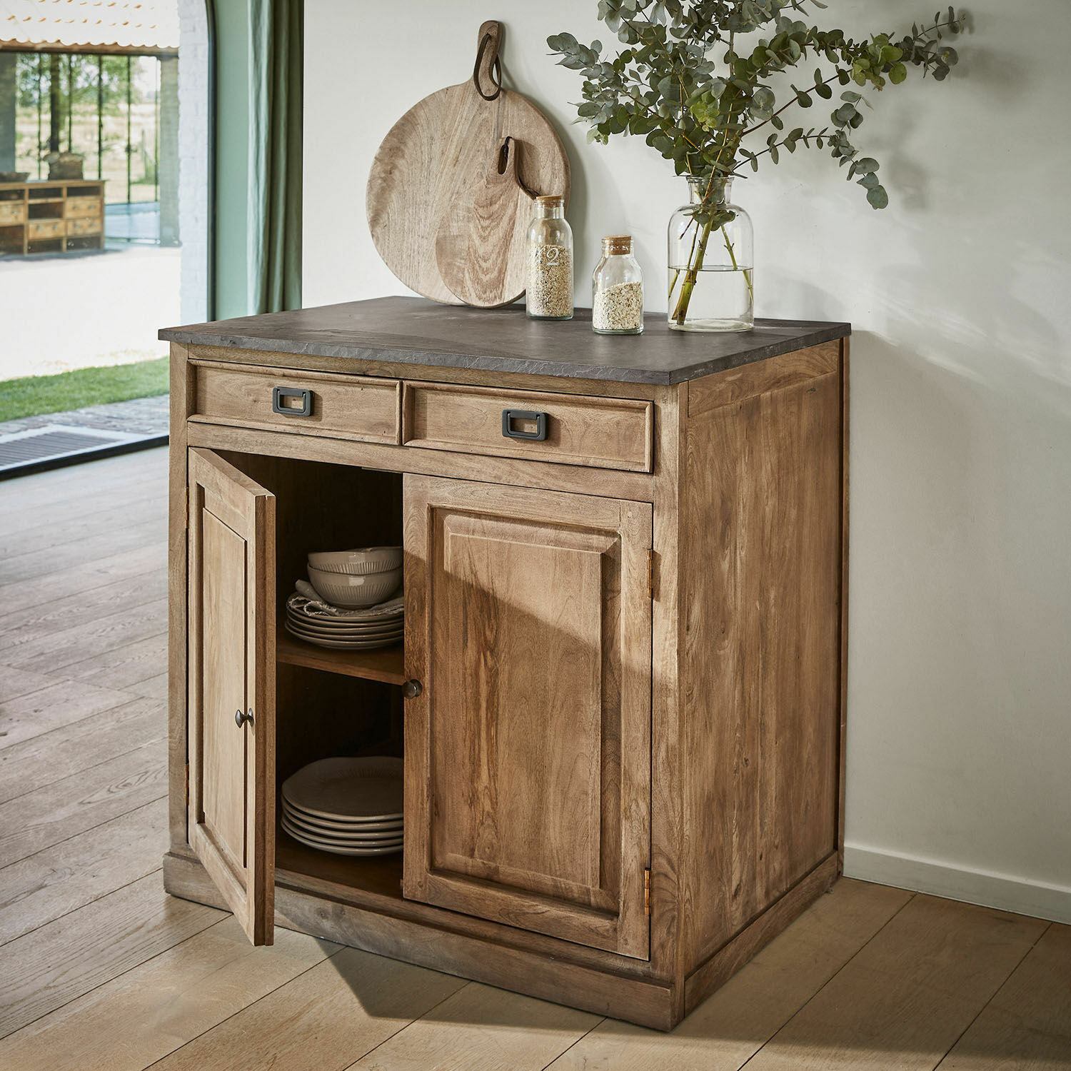 Skříňka Montégut