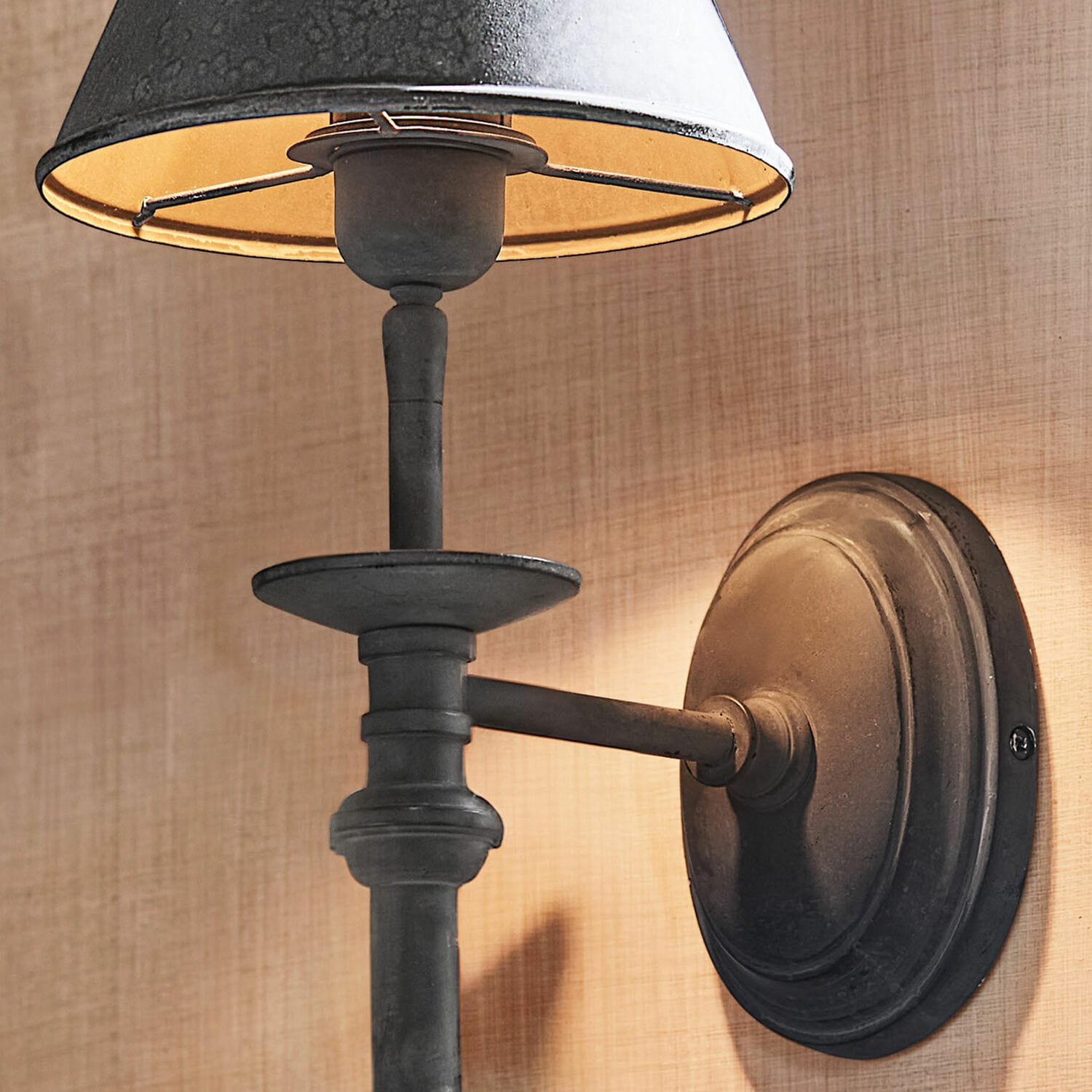Nástěnná lampa Harolisse