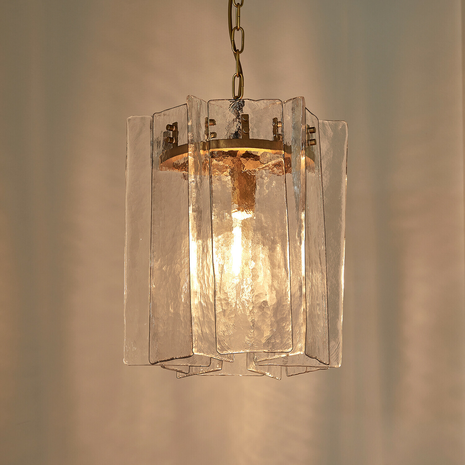 Lustr Loravia Závěsná lampa z průhledného skla a mosazného kovu, moderní osvětlení interiéru