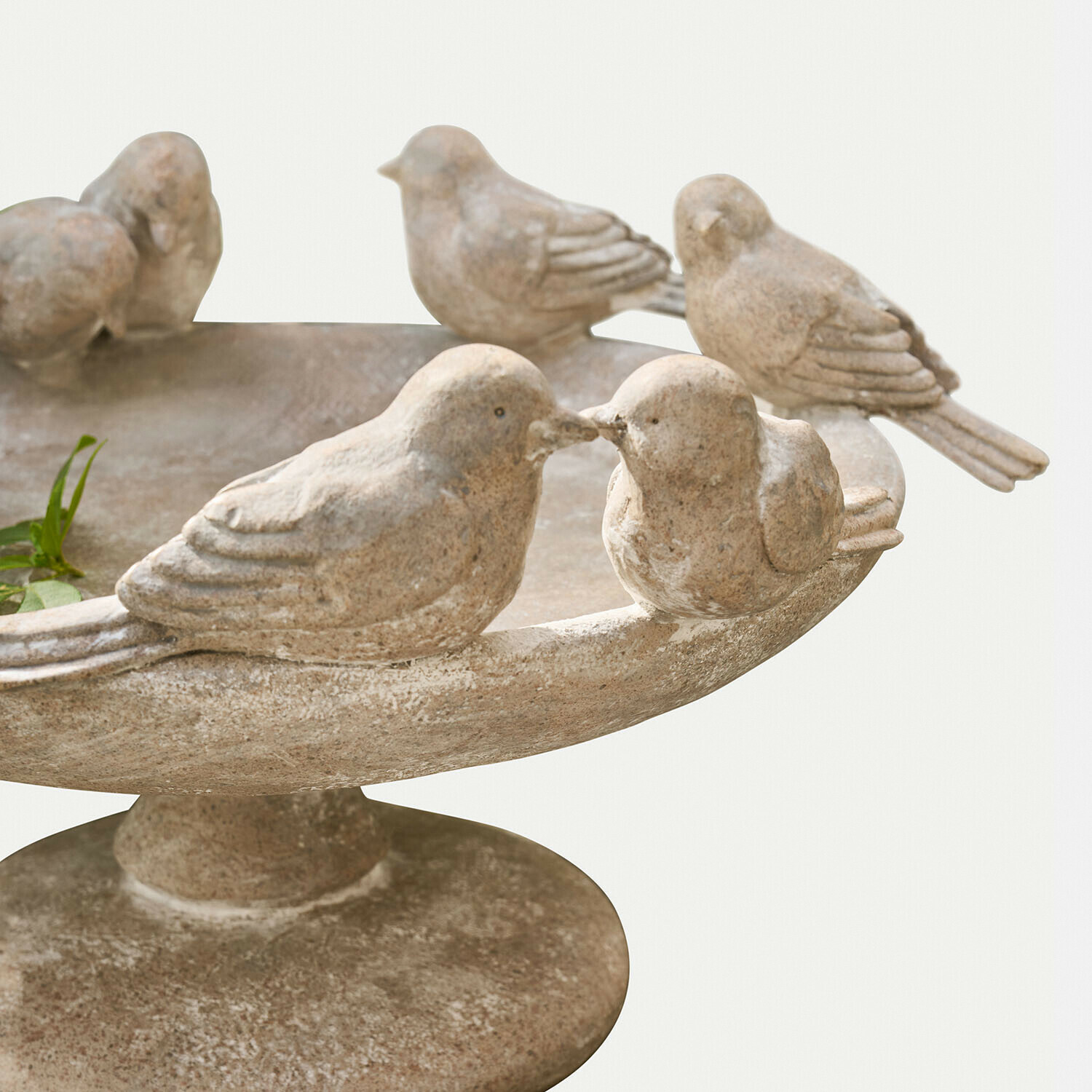 Ptačí pítko Haldoríe