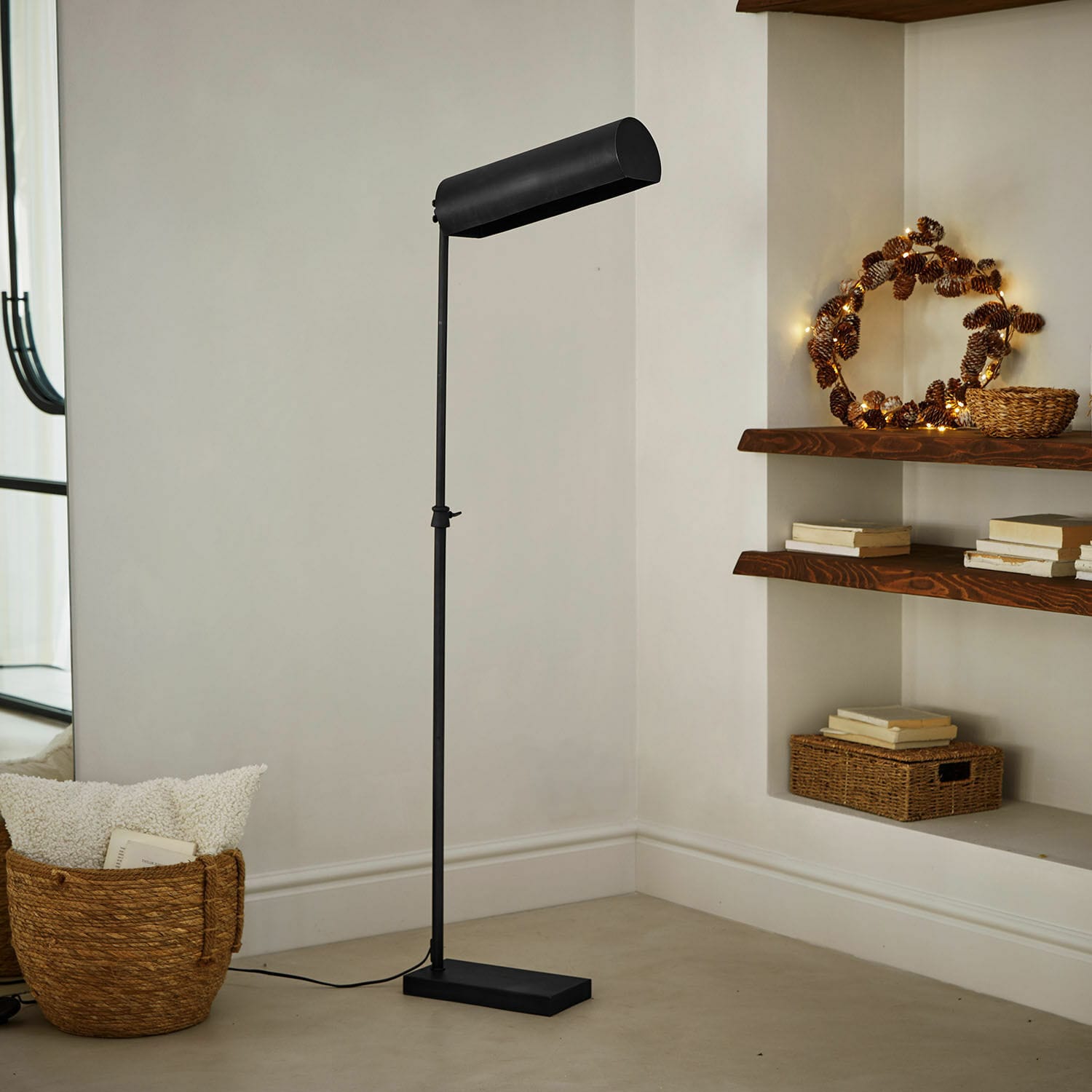 Stojací lampa Eversleigh