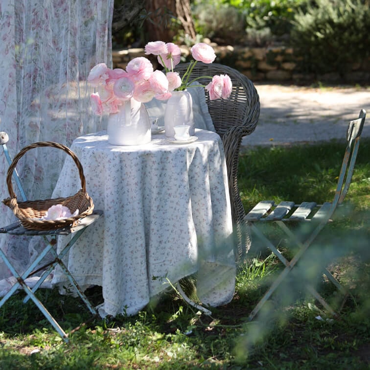Romantické jaro na zahradě