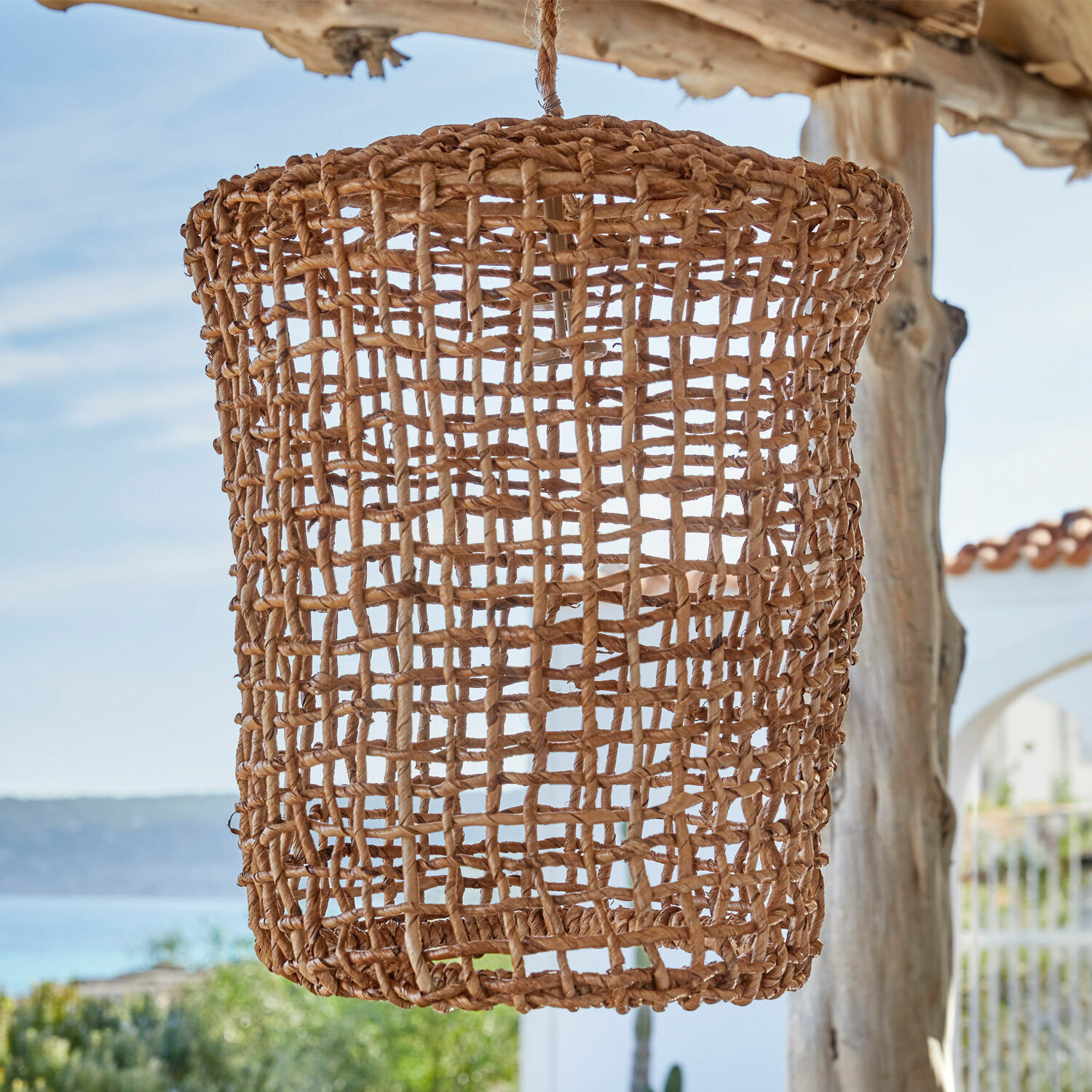 Stínítko lampy Wellsford Závěsná lampa z přírodního hnědého pleteného provazu, dekorace do interiéru i exteriéru.
